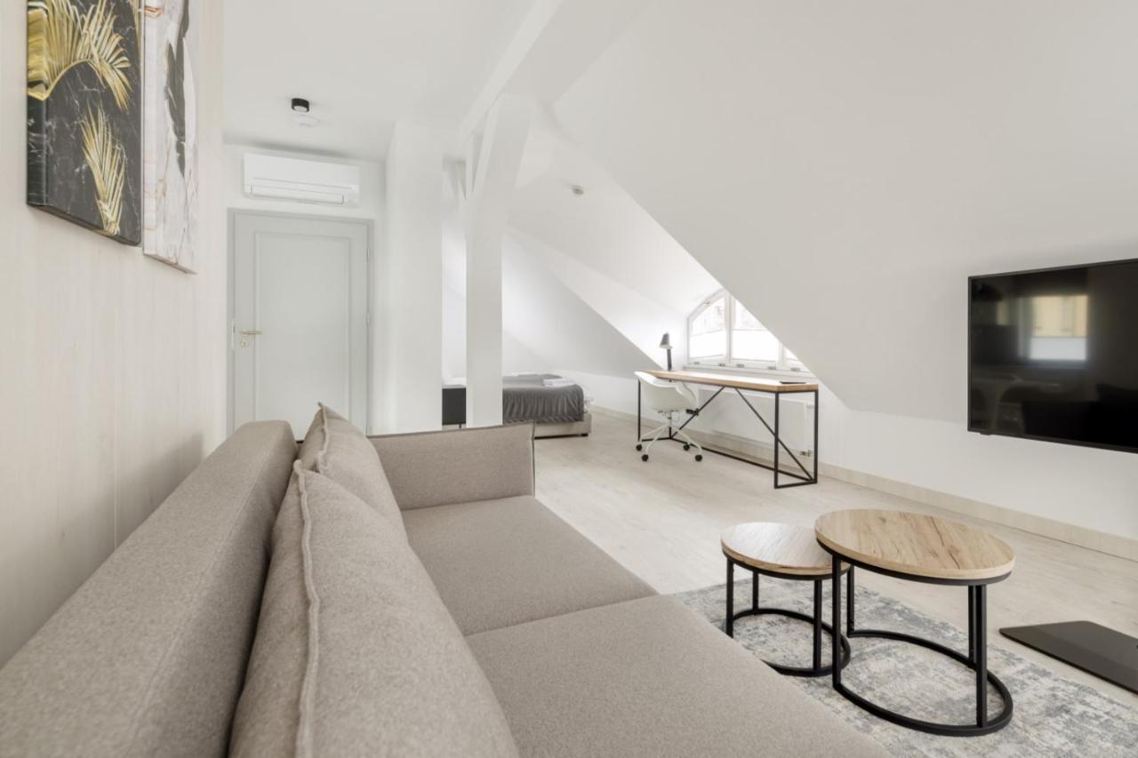 Apartamenty L11, Limanowskiego Познан Екстериор снимка